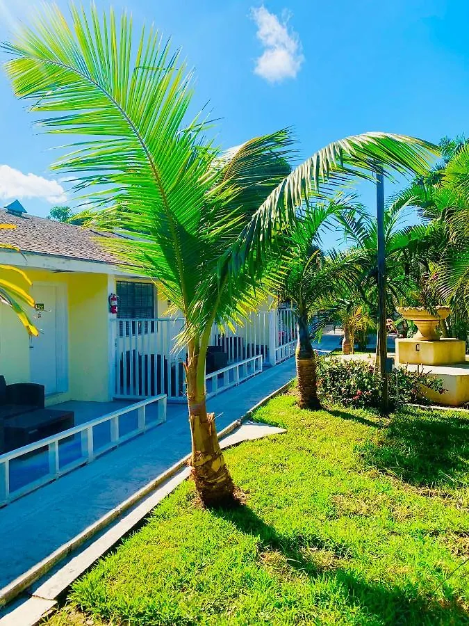 Colony Club Inn&Suites Nassau Hotel