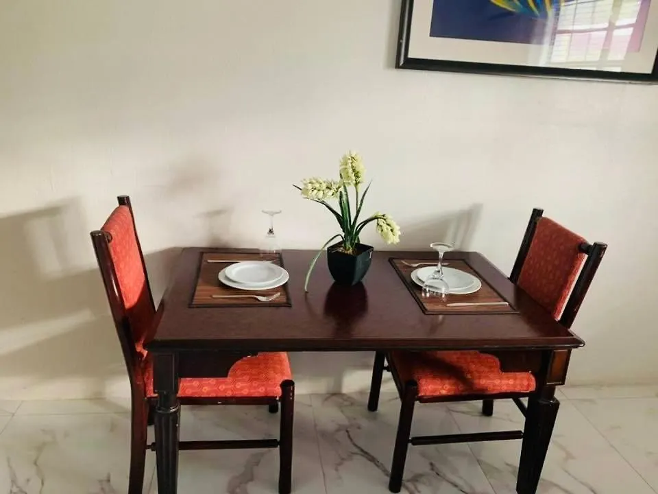 Colony Club Inn & Suites 나사우 바하마