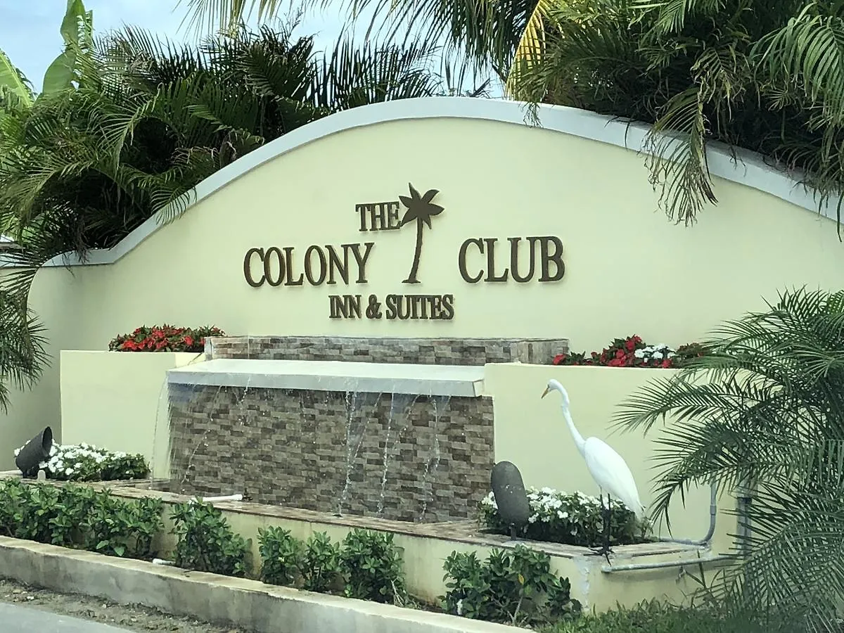 Colony Club Inn & Suites 나사우 3*,